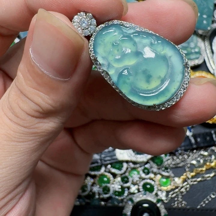 翡翠未镶嵌颈饰天然A货翡翠放漏