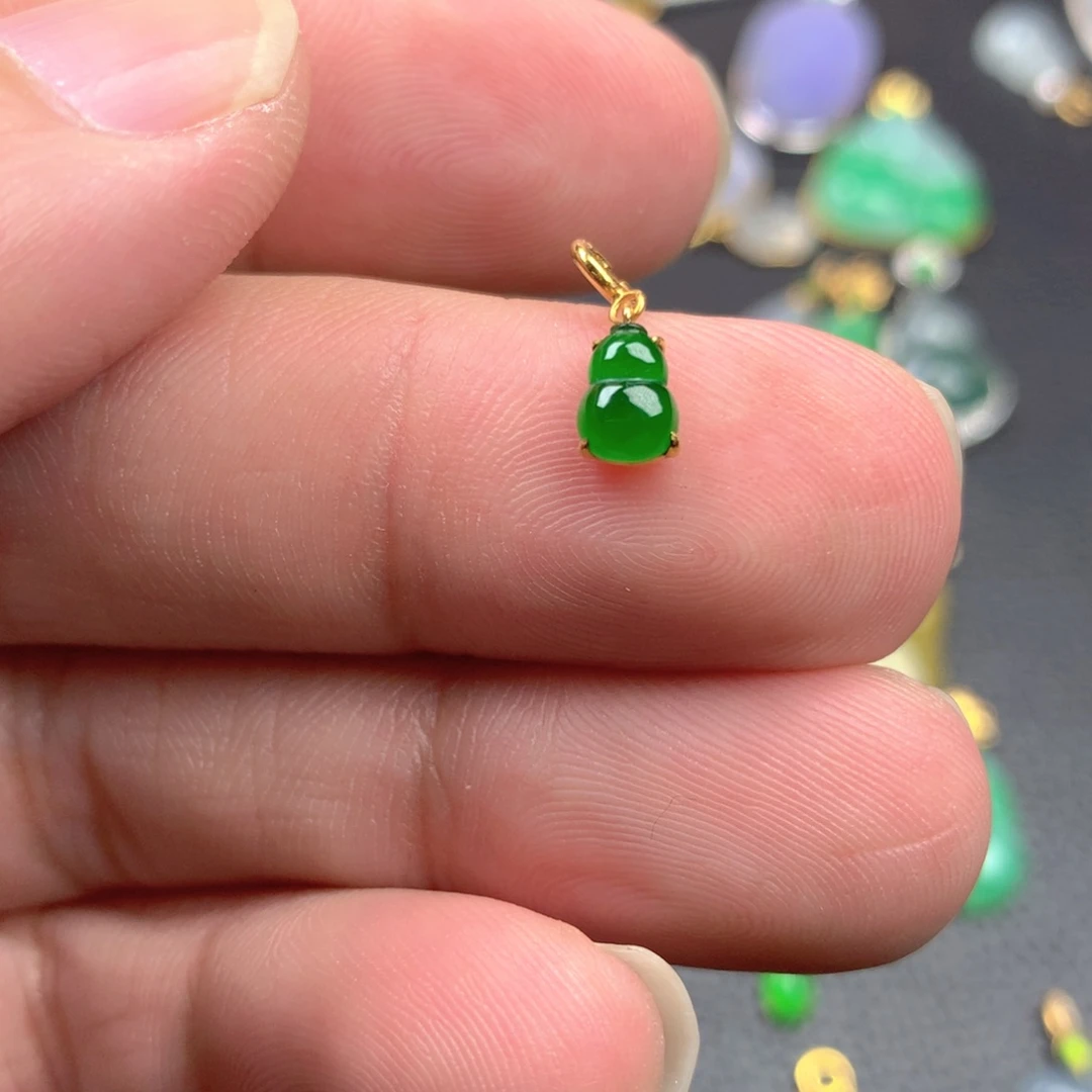 【闪购商品】颈饰18K金镶嵌翡翠翡翠