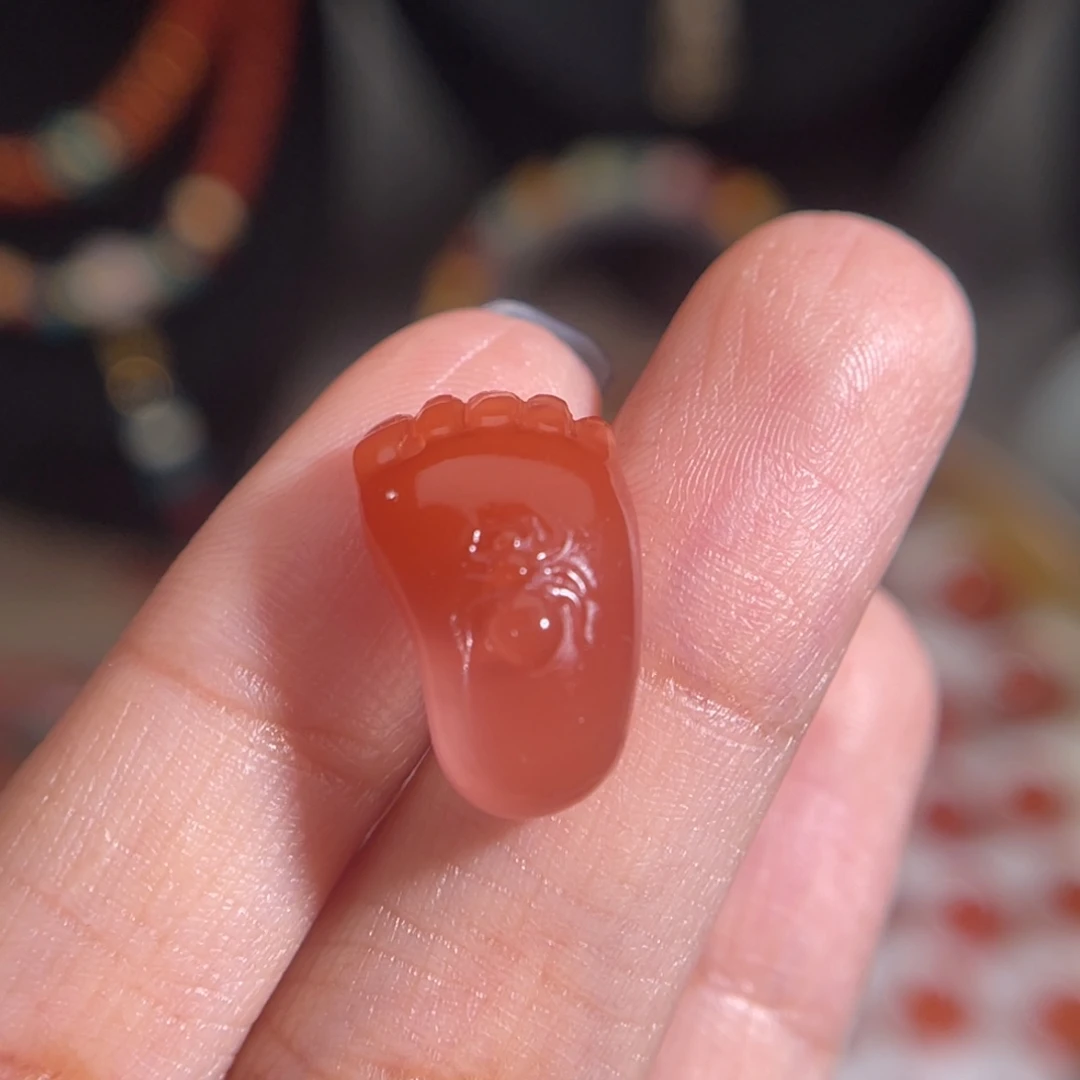 未镶嵌知足常乐 10.8x18mm 不换退南红玛瑙