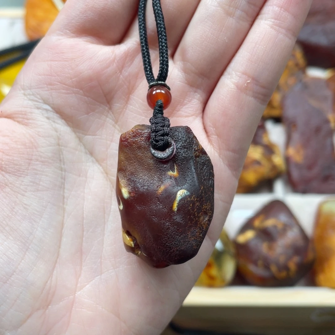 琥珀珠宝奇石未镶嵌