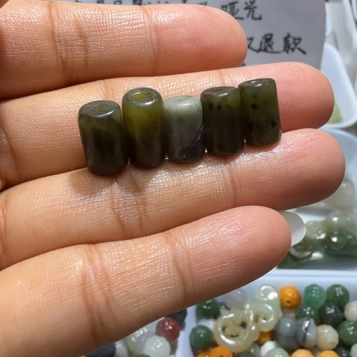 未镶嵌和田玉珠宝半成品