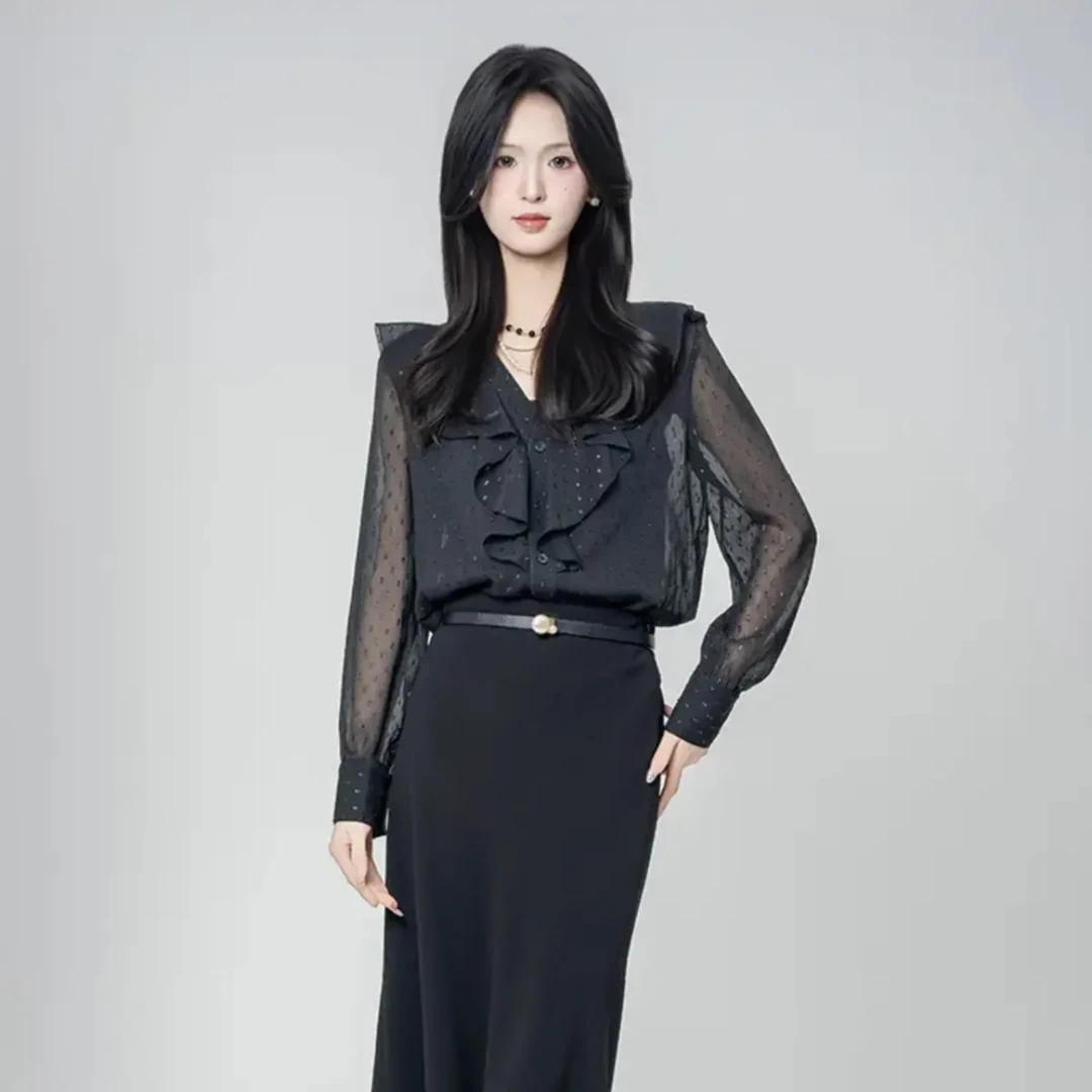 AMASS阿玛施春夏新款复古气质时尚波点花边V领优雅衬衫女 530032