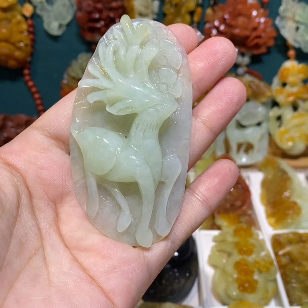 蛇纹石玉未镶嵌颈饰