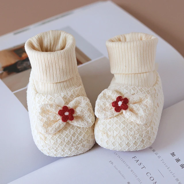 基诺辅【断码】女婴幼儿鞋袜春秋款女宝宝鞋子软底不掉鞋0-12个月
