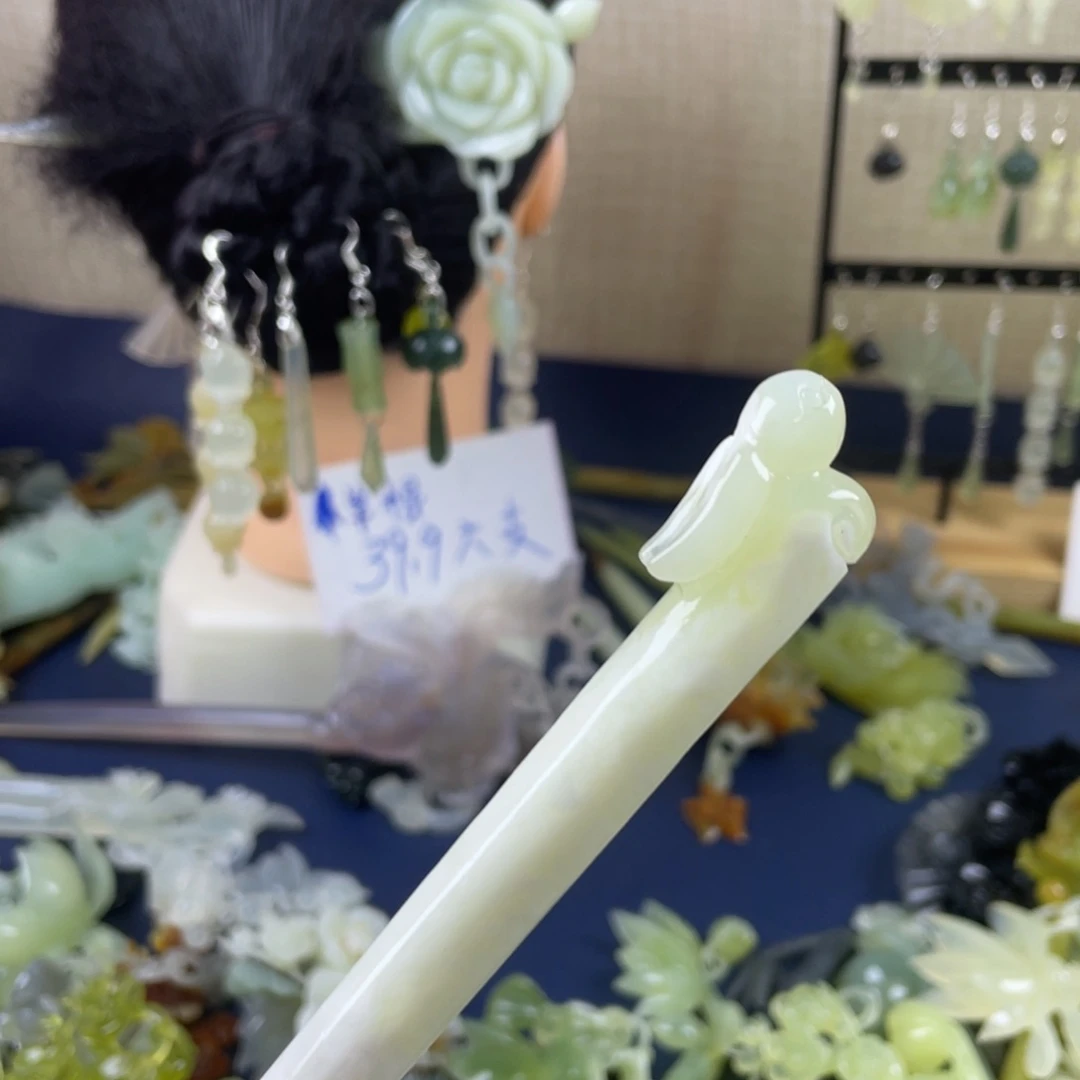 蛇纹石玉未镶嵌发饰