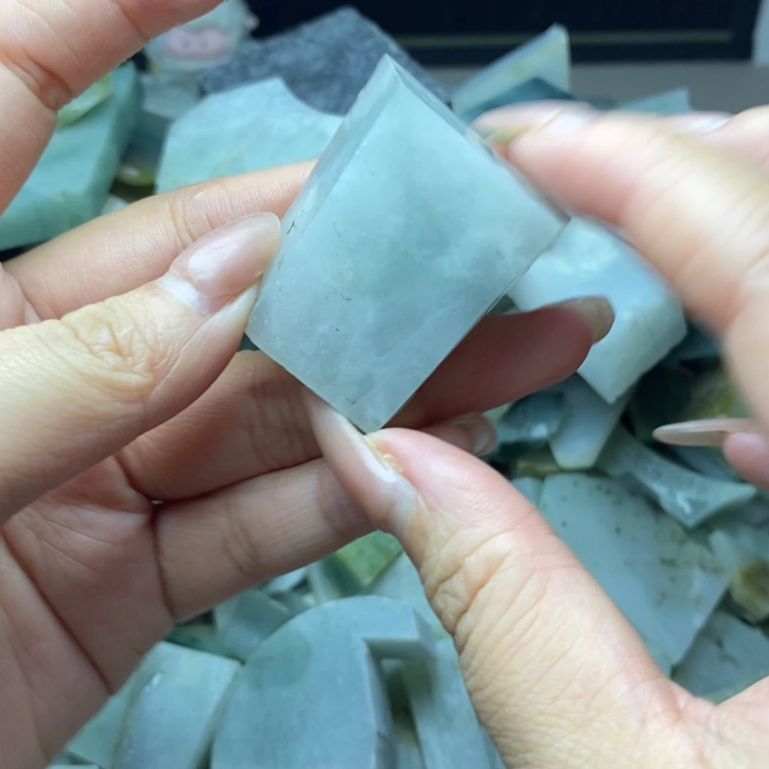 翡翠未镶嵌挂件翡翠