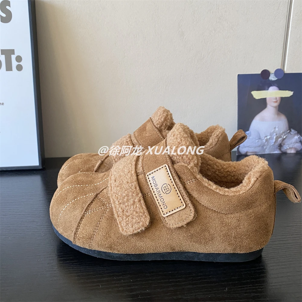 内增高奶呼呼加绒面包鞋女2025冬新款丑萌板鞋魔术贴保暖大头棉鞋