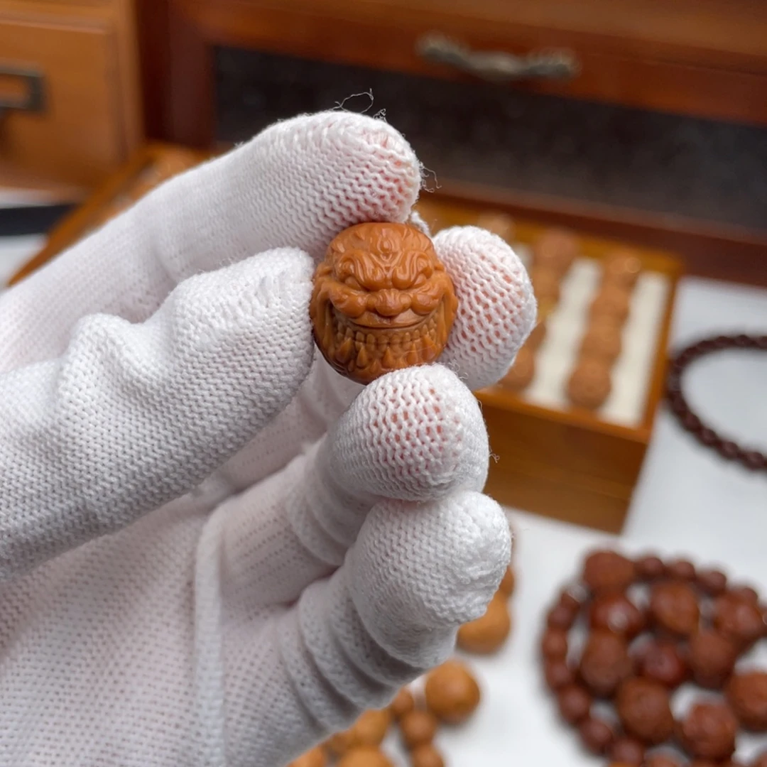 韩***板吊坠猴头核桃猴头核桃雕刻