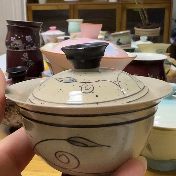 盖碗茶具美美哒哒哒的