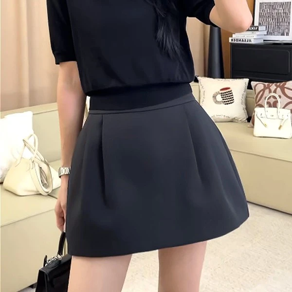 ”万能半裙“纯色褶皱半身裙简约百搭款显瘦A字裙小黑裙短裙2025秋