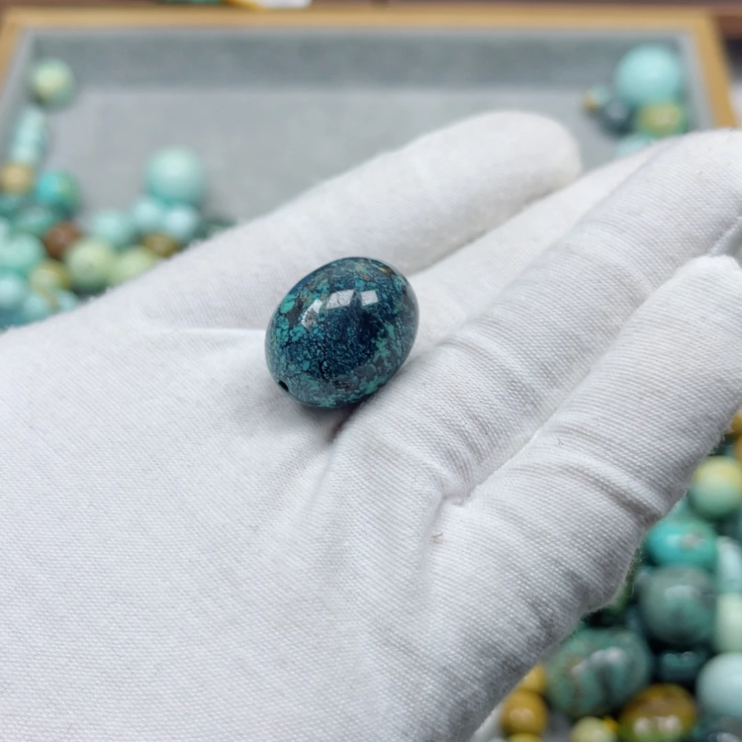 绿松石未镶嵌挂件