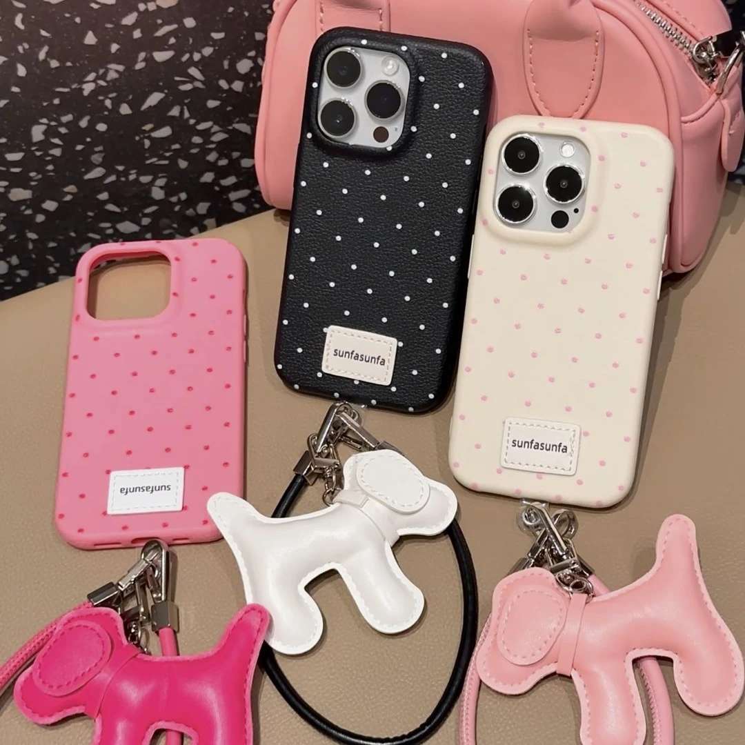 高颜ins波点弓背小狗挂绳手机壳适用于苹果16pro华为OPPO小米vivo