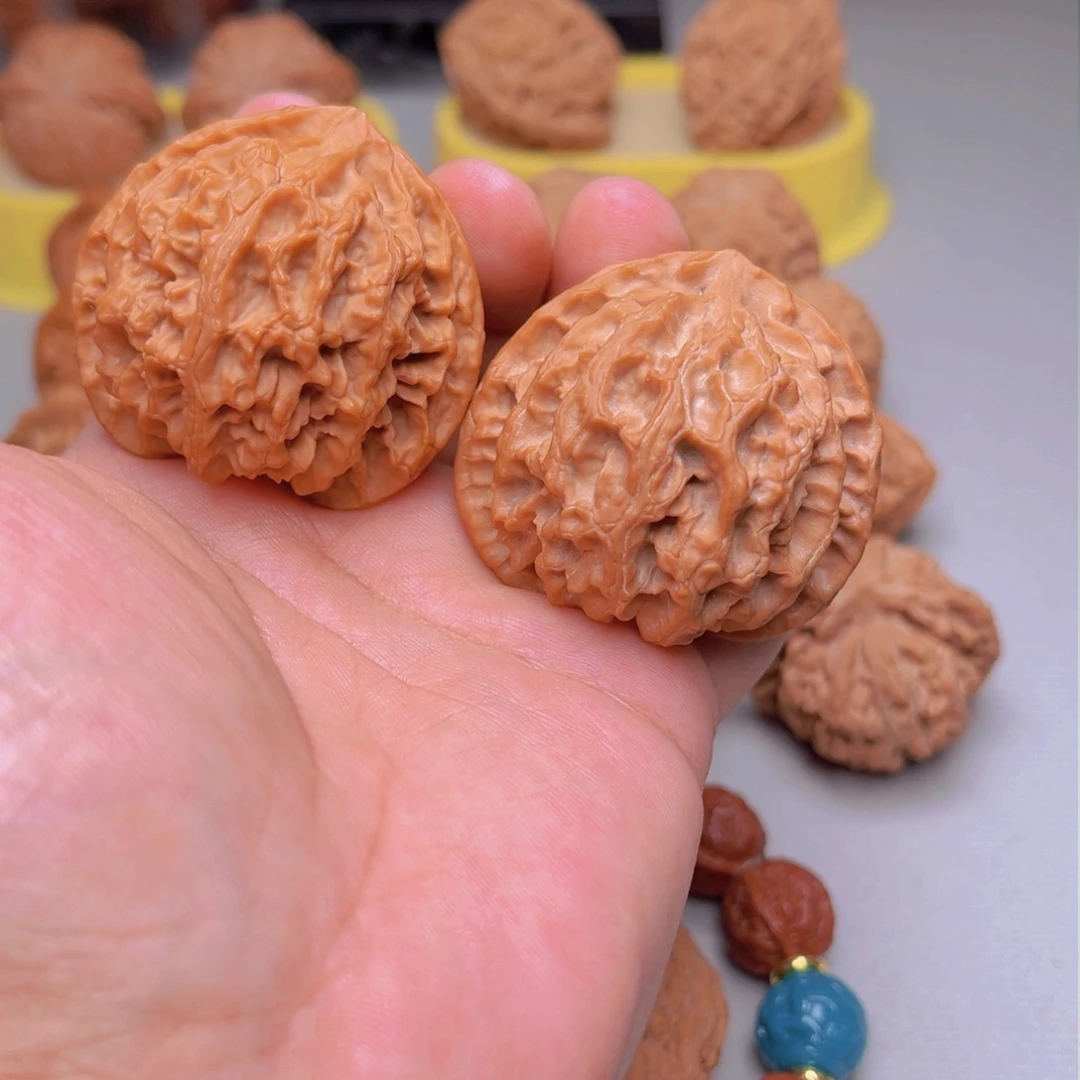 文玩核桃吊坠一**七苹果园