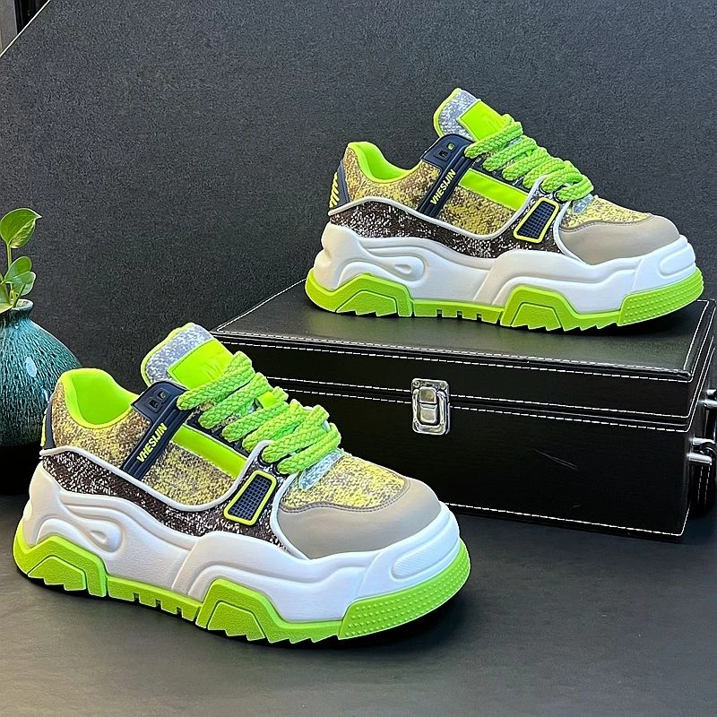 秋季新款男鞋绿色板鞋时尚潮流休闲鞋2025男款老爹鞋小众原创潮鞋