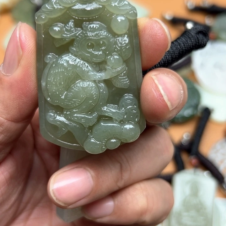 和田玉颈饰未镶嵌用****6