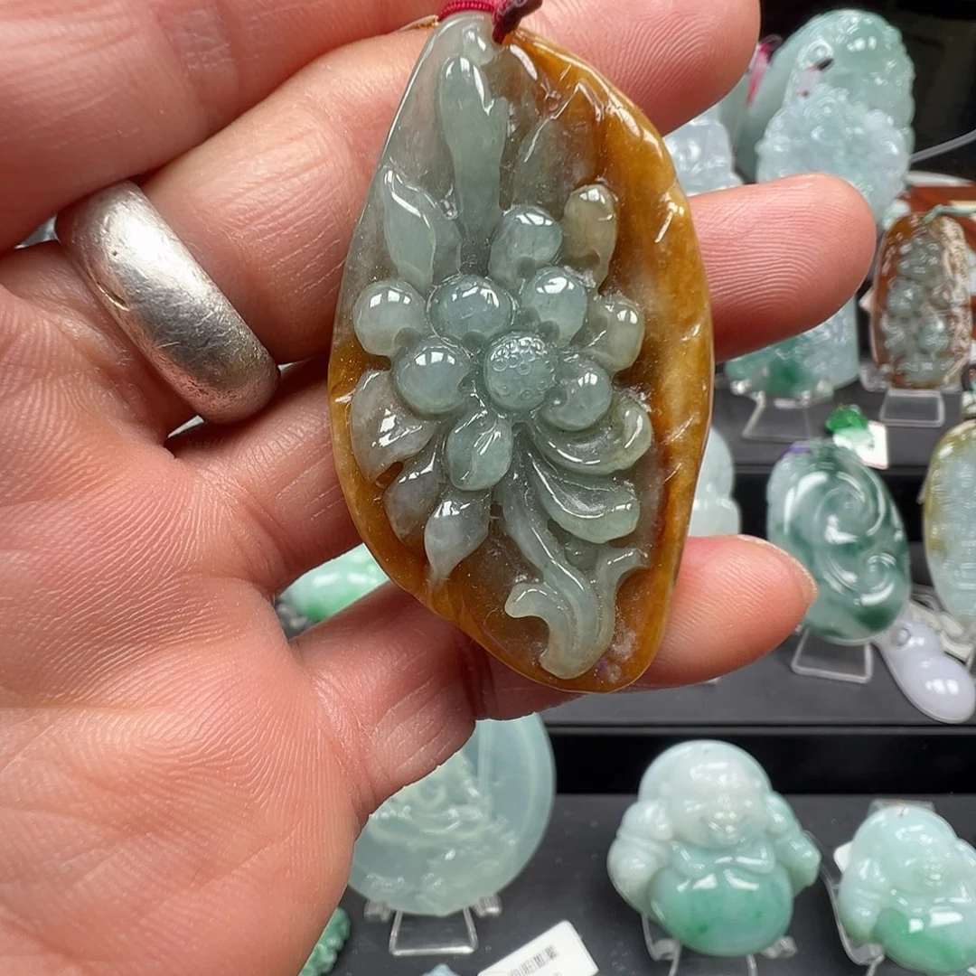 翡翠未镶嵌颈饰花开富贵