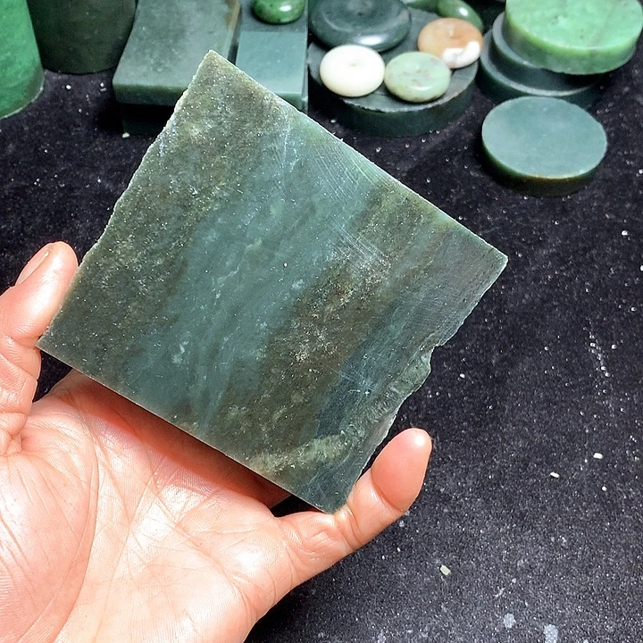 和田玉（糖玉）未镶嵌珠宝奇石