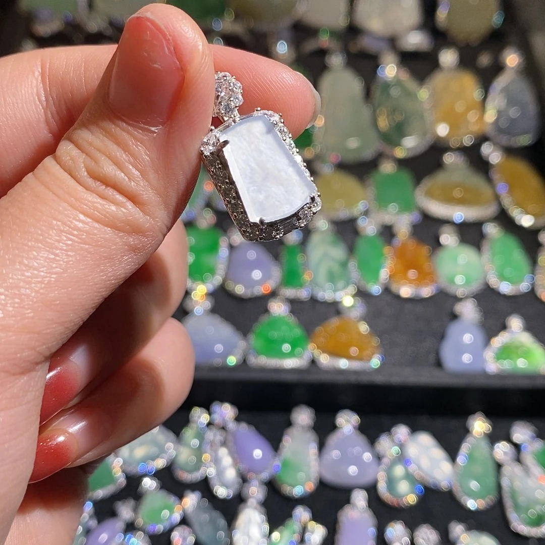 颈饰银S925镶嵌翡翠Ｘ*