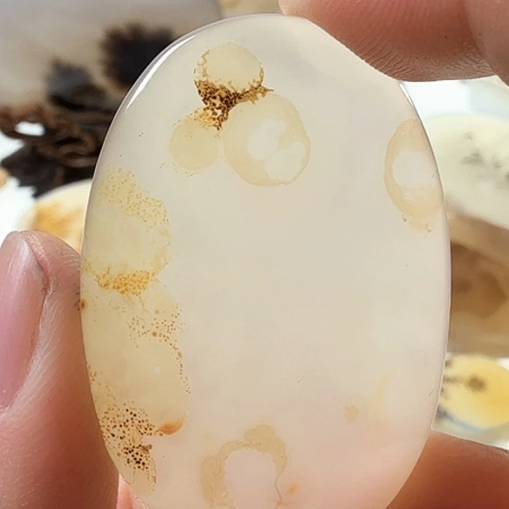玛瑙/玉髓未镶嵌珠宝半成品