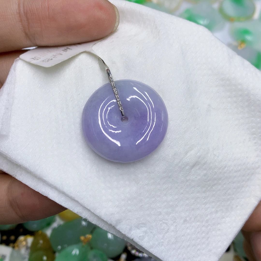 翡翠18K金镶嵌颈饰翡翠