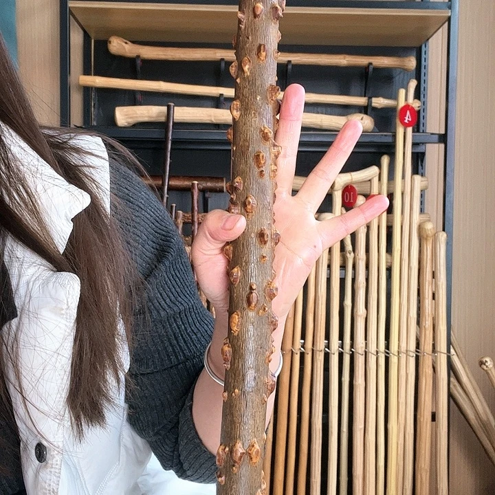 W***度木棍承载着我们的生命