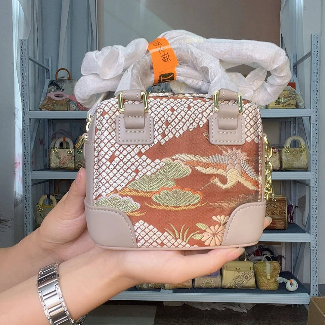 织物桑蚕丝非遗唐锦斜挎小豆腐
