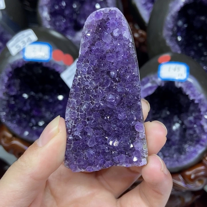 紫晶大型摆件（非配饰）未镶嵌清