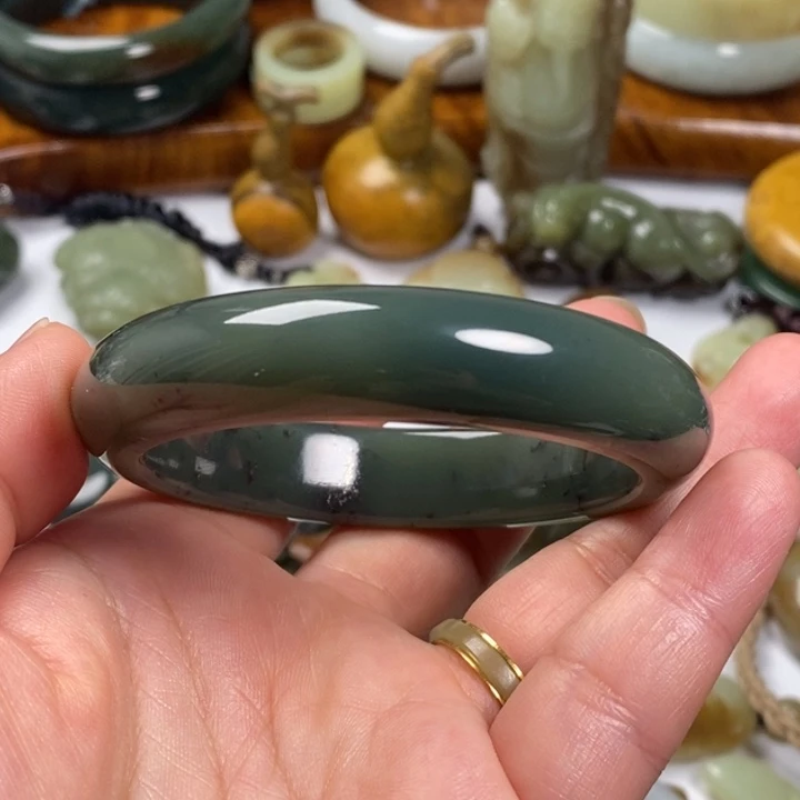 美***子和田玉（糖玉）未镶嵌手链