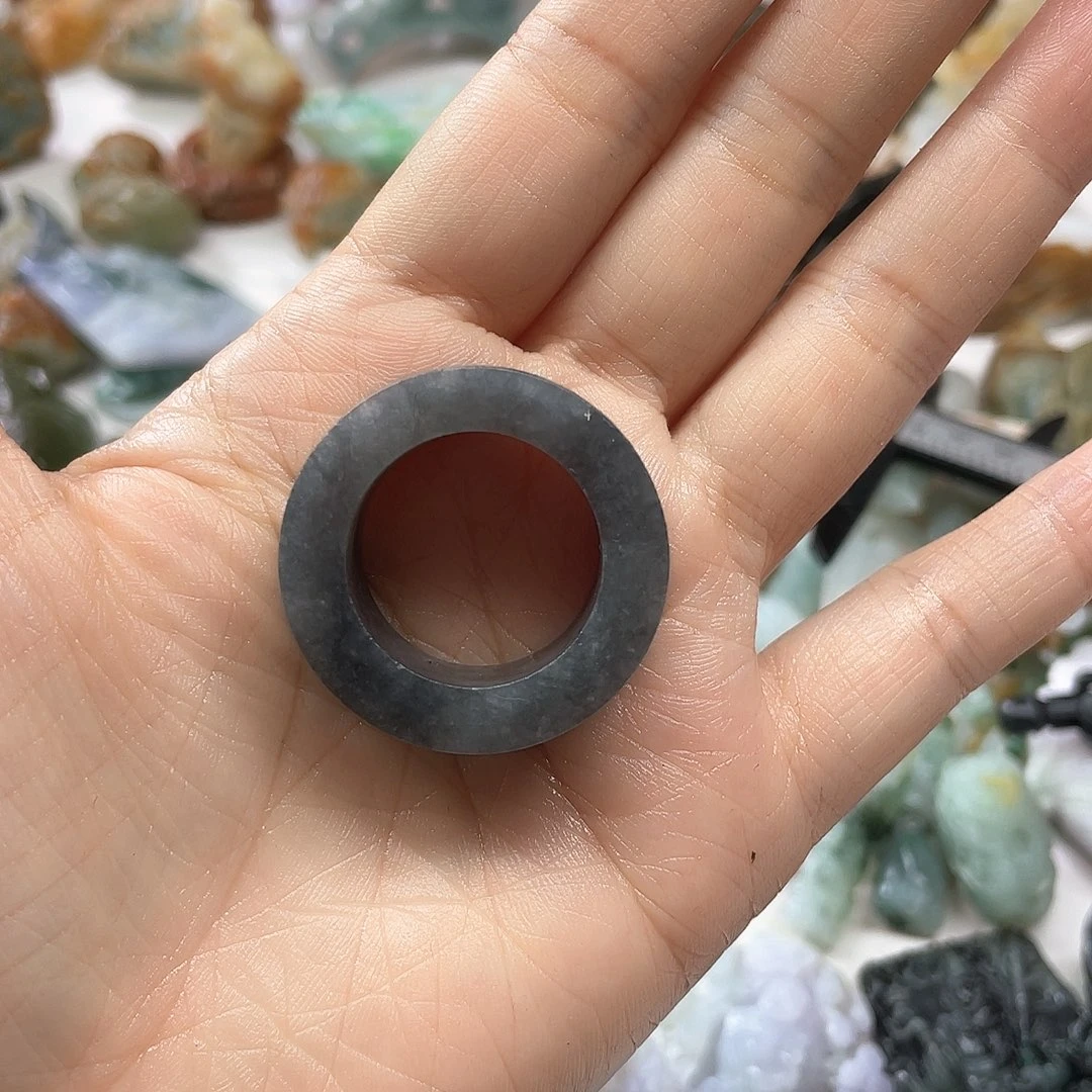 未镶嵌定制翡翠深**走翡翠