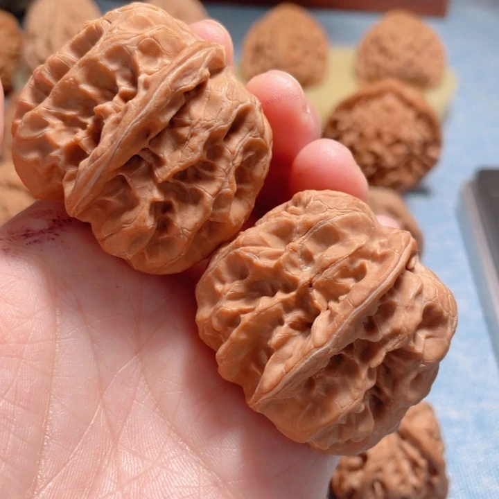 转****奥42尺寸平谷方块油性足