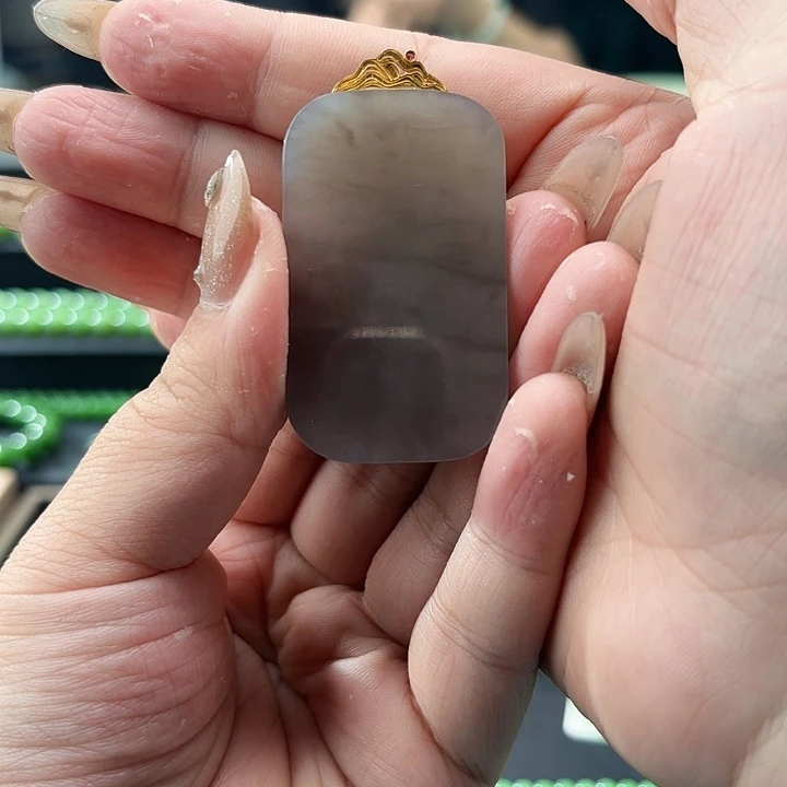 苏***哲和田玉18K金镶嵌吊坠(不含链)