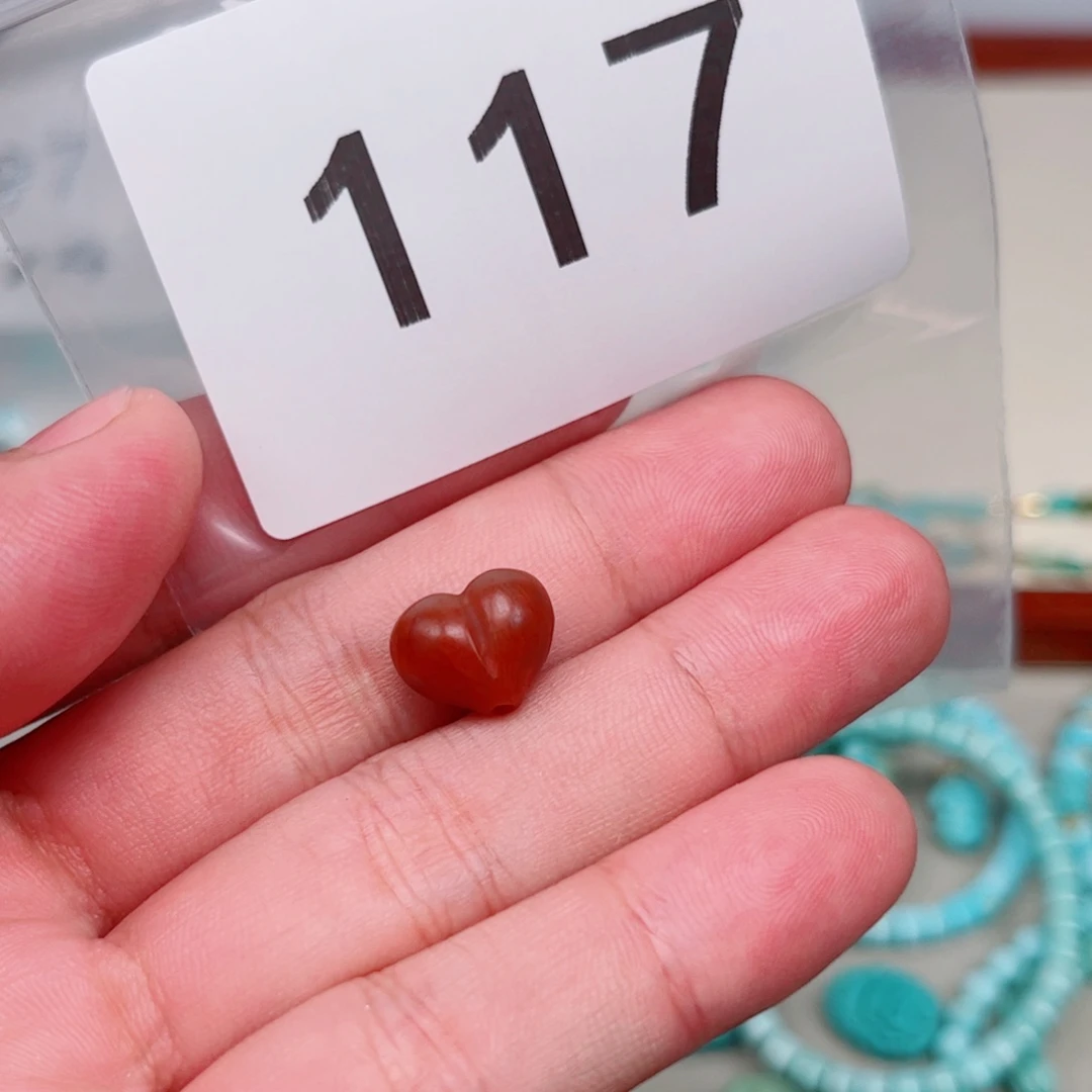 南红玛瑙未镶嵌珠宝奇石