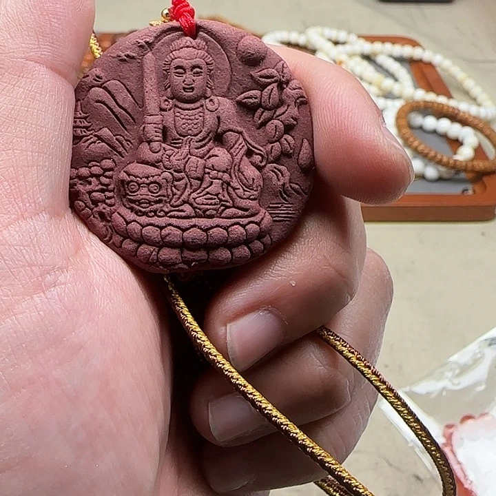 白玉菩提吊坠红色653