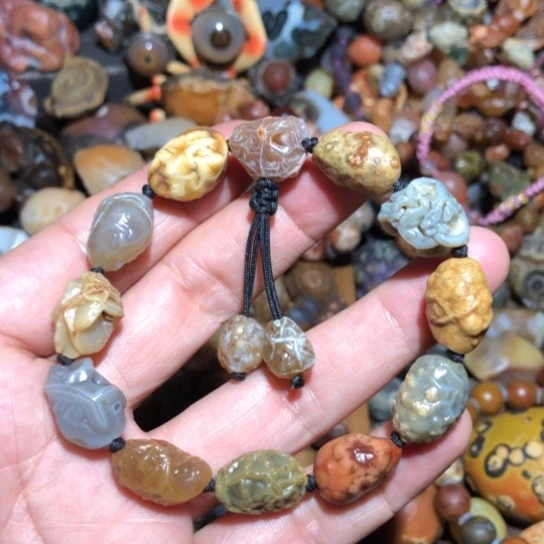 石材地表花脉原石手链