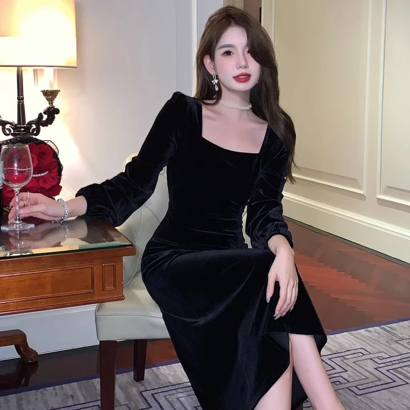 赫本风方领丝绒修身金丝绒连衣裙黑色复古秋冬季晚礼服长袖小黑裙