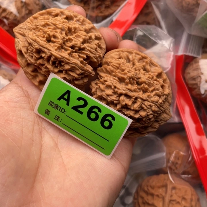 文玩核桃把件核桃