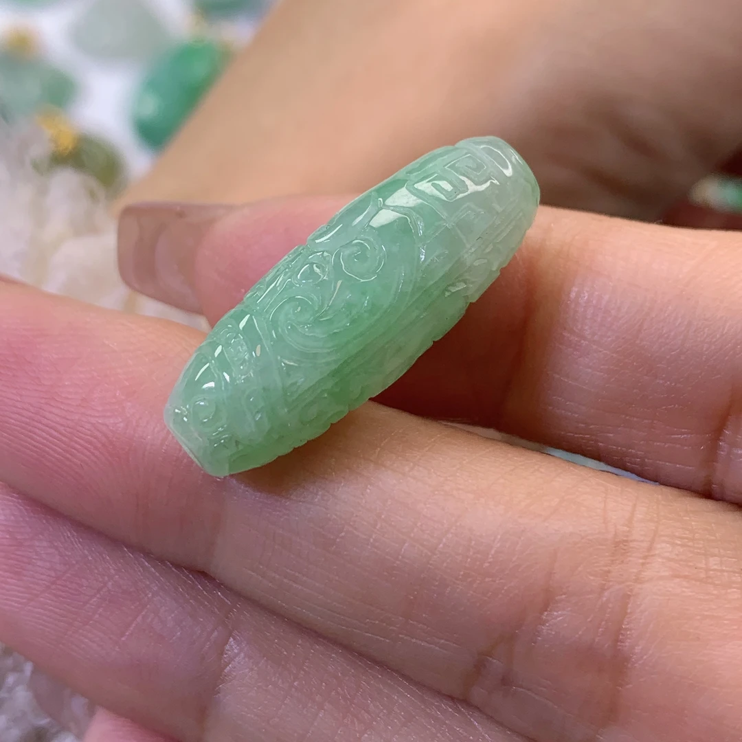 缅甸天然翡翠a货路路通吊坠25.7×9.6