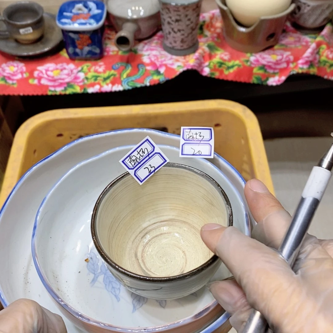 瓷片南****?经历哈哈哈哈哈哈