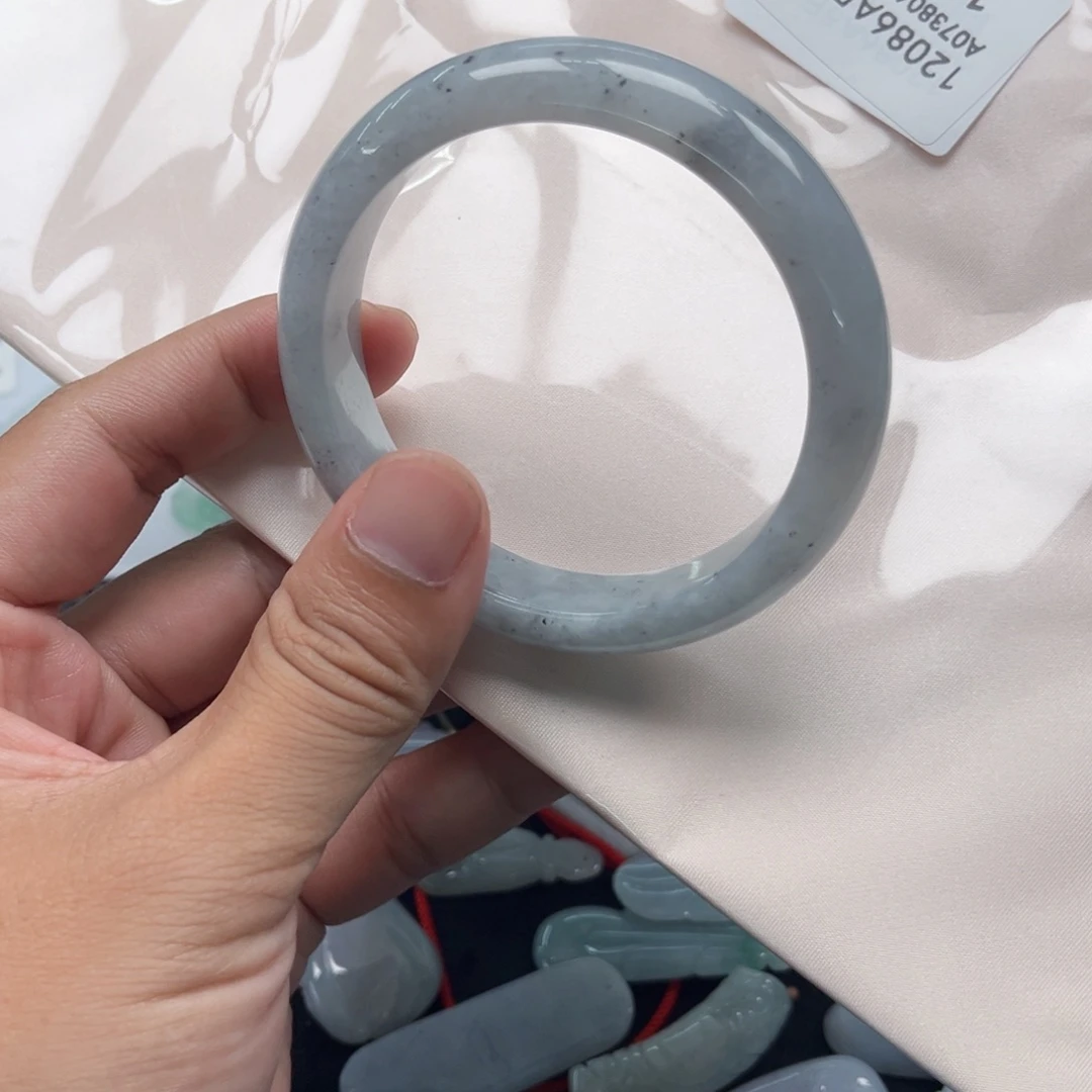 糖***甜颈饰未镶嵌翡翠天然翡翠A货