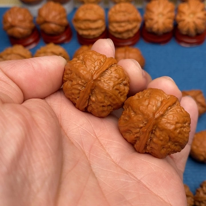 文玩核桃把件粗筋