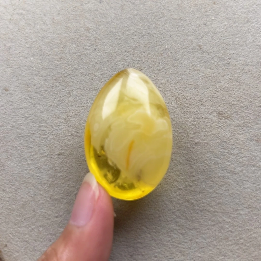 蜜蜡未镶嵌颈饰小水滴