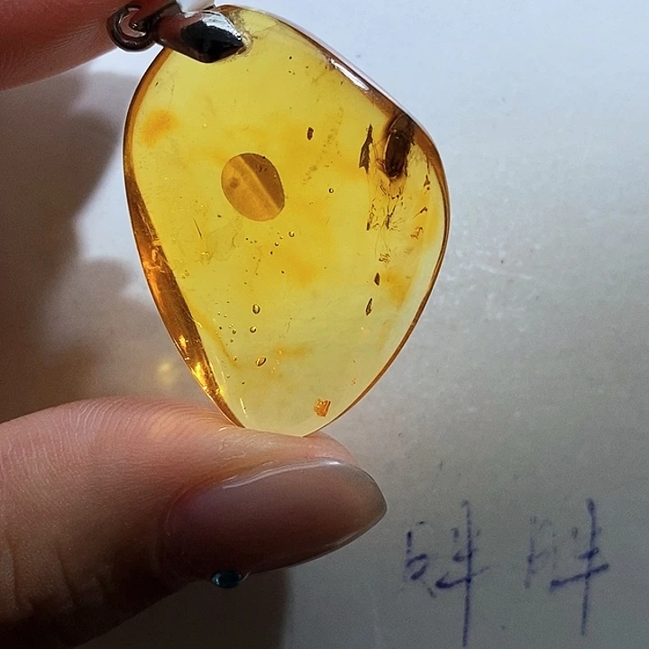 未镶嵌颈饰琥珀琥珀虫珀福利吊坠
