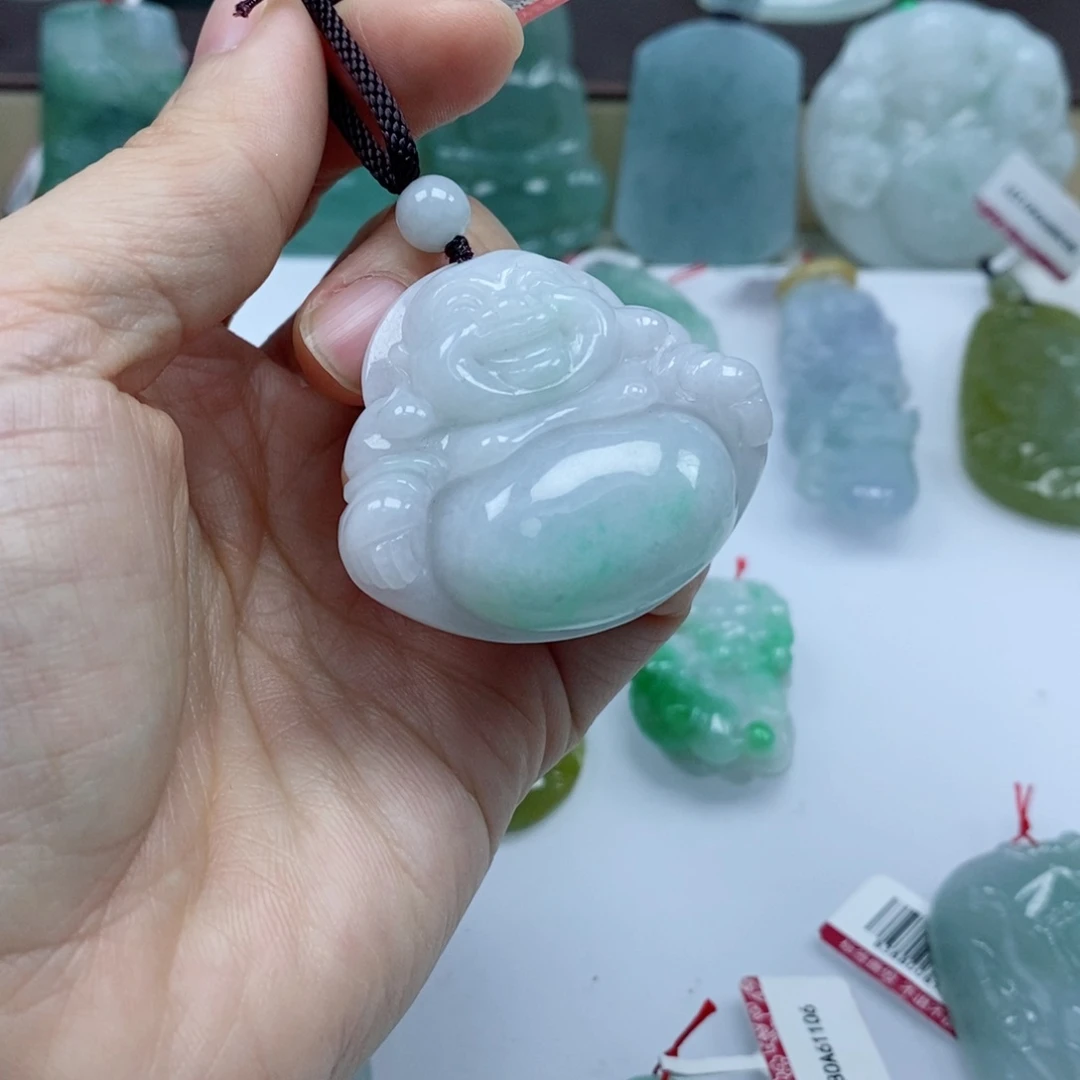 颈饰未镶嵌翡翠佛公