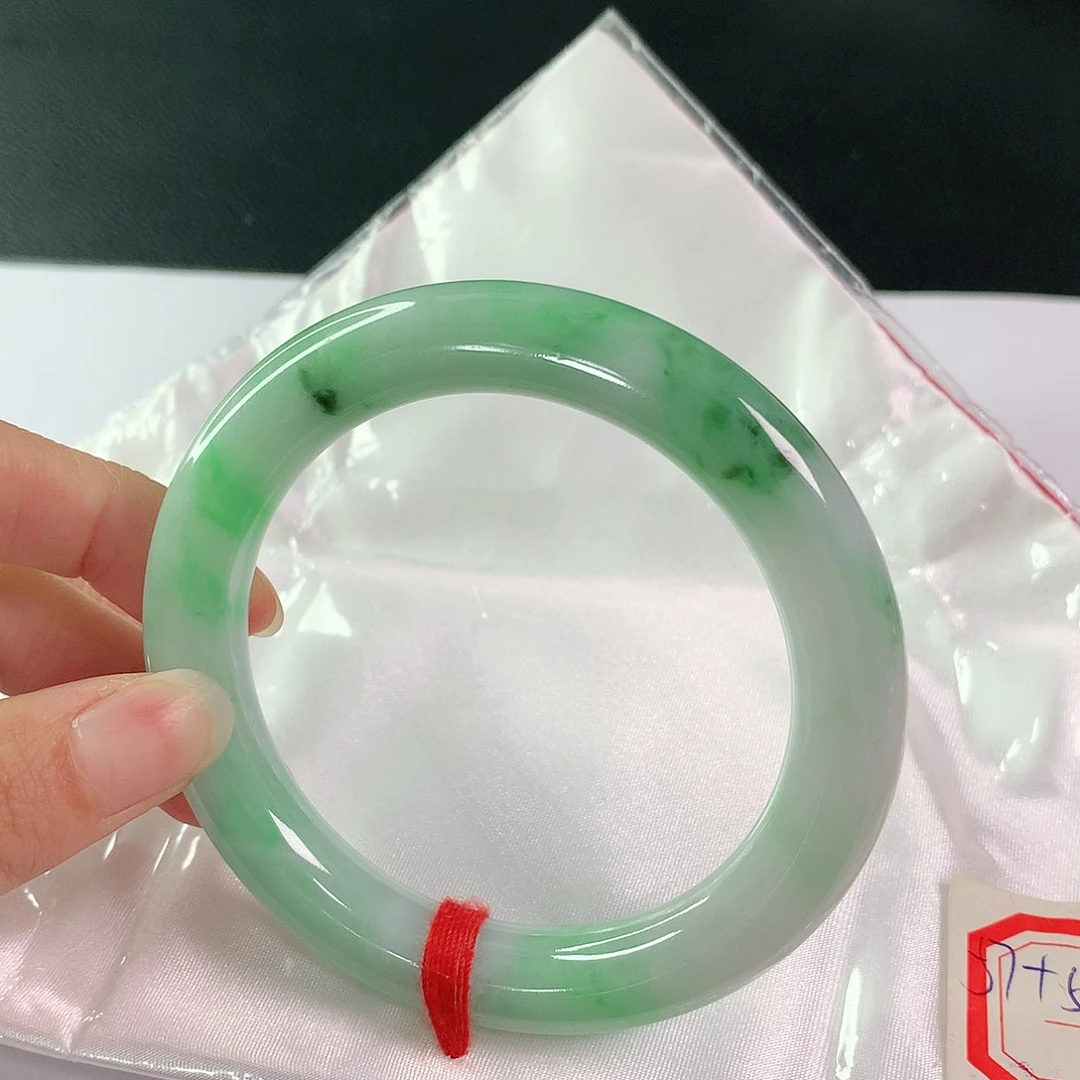 翡翠未镶嵌手镯102圆条