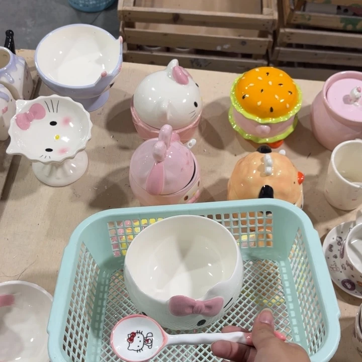 紫砂在干嘛呀亲爱呢