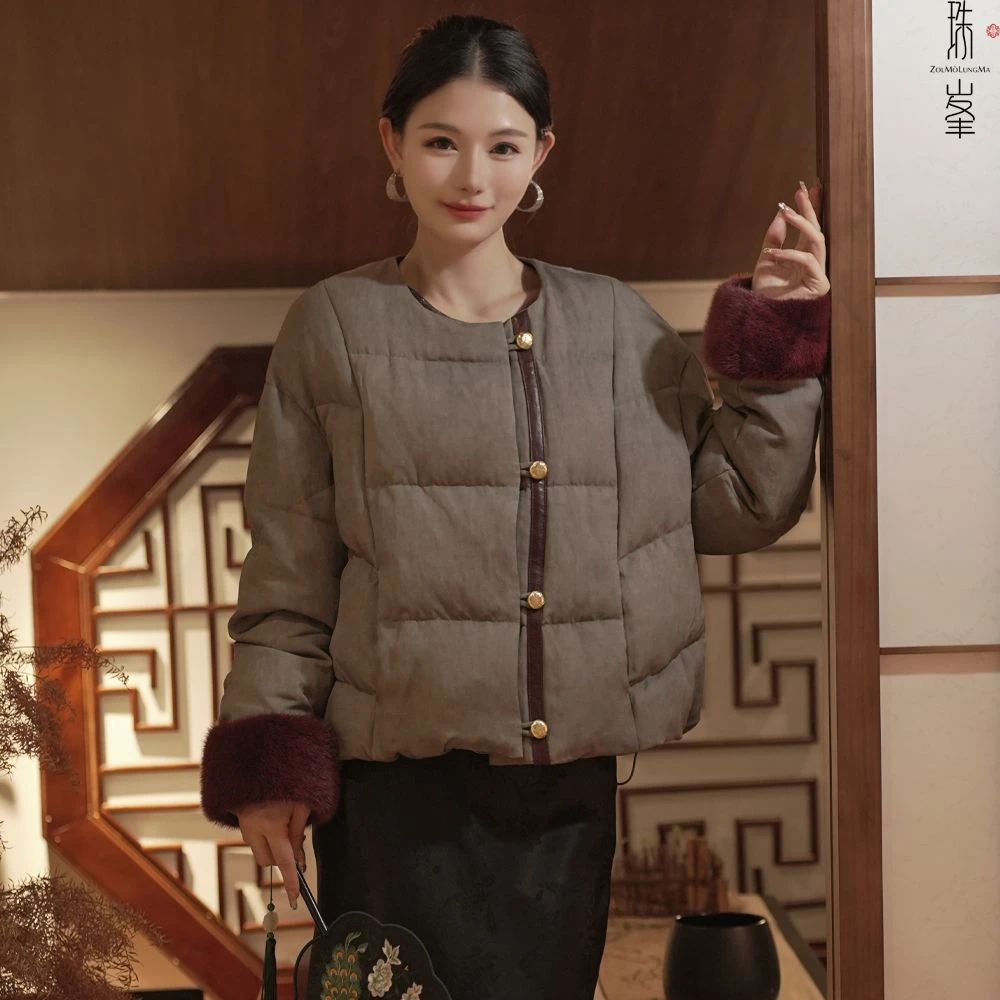 ZOLMOLUNGMA【秋望淑】新中式皮草白鹅绒水貂毛提花女短款鹅绒服