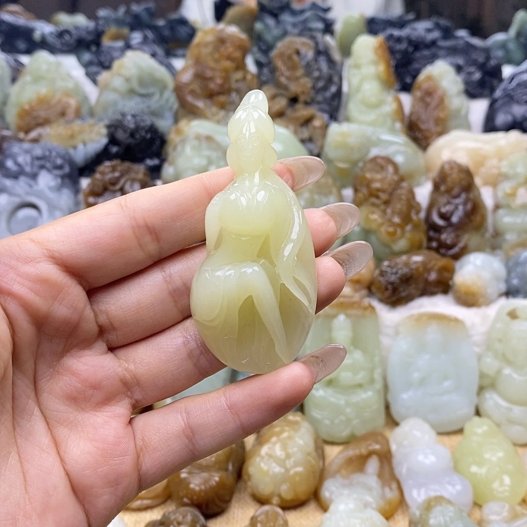 颈饰未镶嵌和田玉