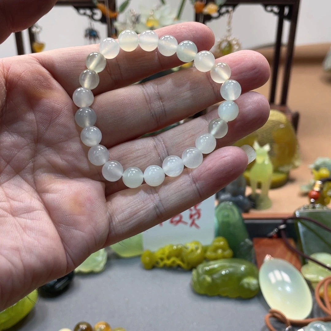 未镶嵌蛇纹石玉手链普**通