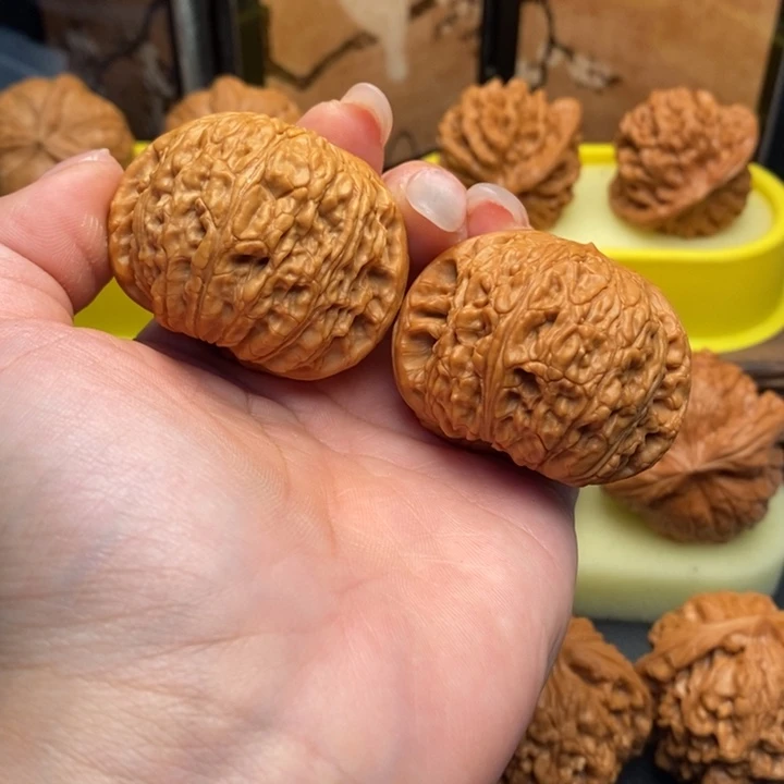 h***y把件文玩核桃188泥鳅背44