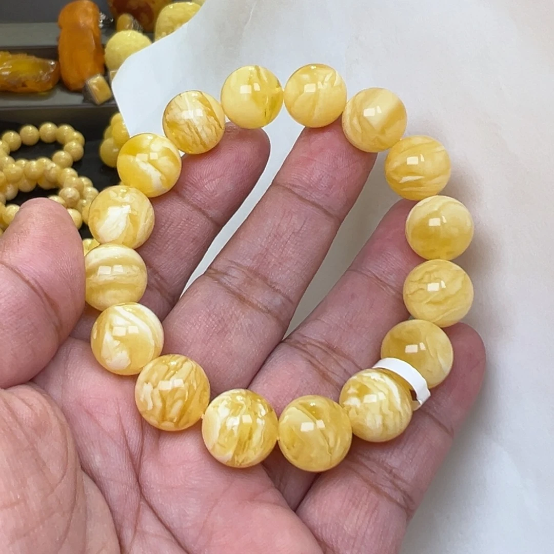 蜜蜡未镶嵌裸石13加20.45克